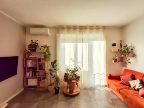 Bright two-bedroom apartment near Isola